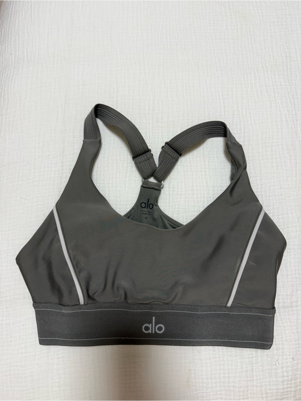 ALO Yoga Gray Strappy Reflective-Trim Sports Bra